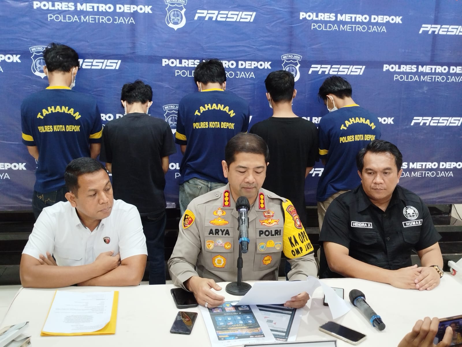 Lima Pelaku Judi Online Berhasil Diamankan Oleh Sat Reskrim Polres Metro Depok