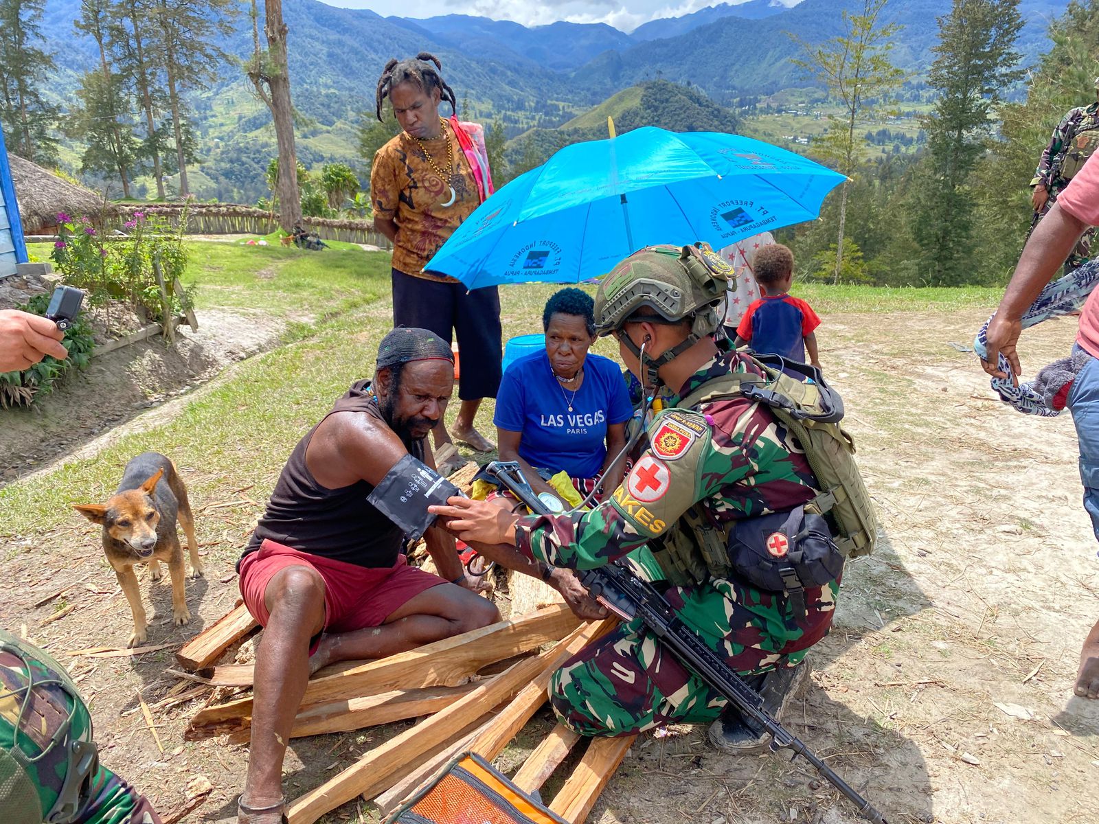 Pengobatan Gratis Satgas Habema Diapresiasi Warga Kibogolome