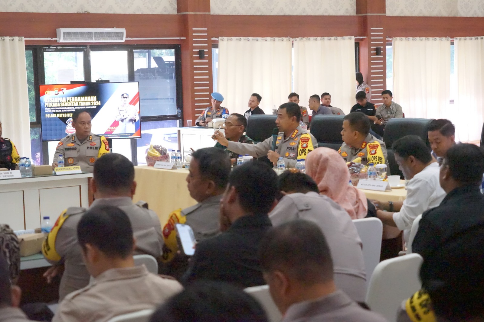 Polres Metro Bekasi Gelar Rapat Koordinasi Kesiapan Pengamanan Pemungutan Suara Pilkada Serentak