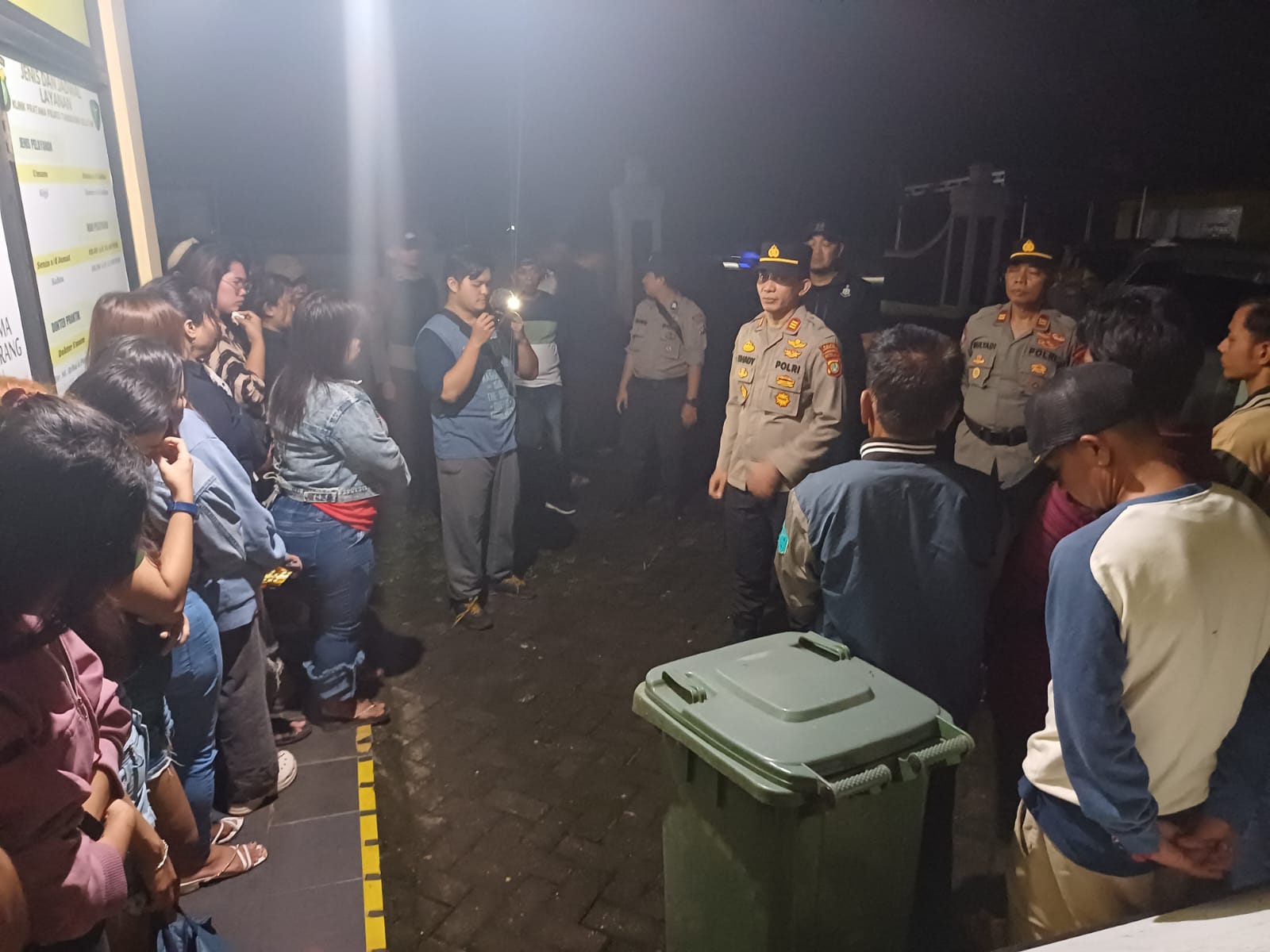 Polsek Cisauk Melaksanakan Giat OPS Pekat Dan Cipta Kondisi Seminggu Menjelang Bulan Ramadhan 