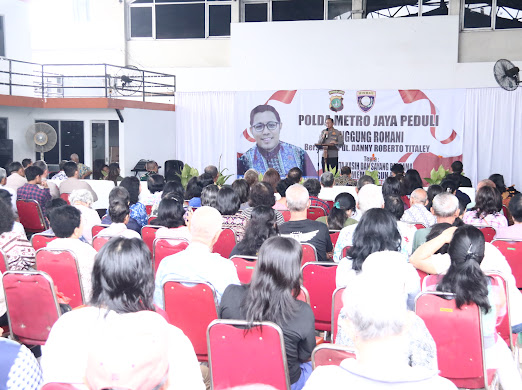 Polda Metro Jaya Gelar Panggung Rohani Di Kampung Ambon, Warga Antusias