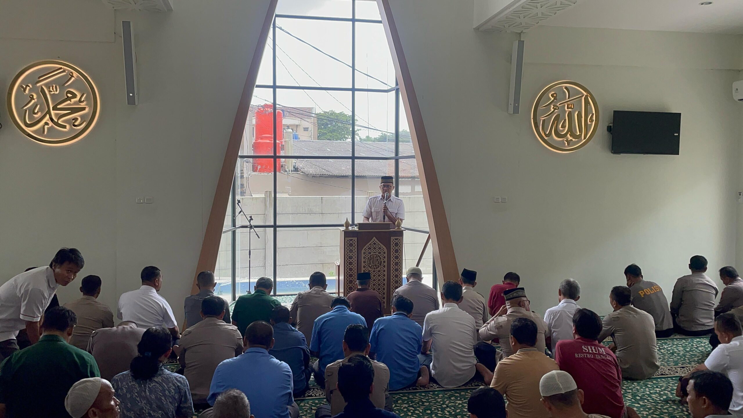 Polres Metro Tangerang Kota Melaksanakan Giat Sholat Gaib Dan Doa Bersama Untuk Para Syuhada Polri Atas Gugurnya 3 (Tiga) Anggota Polri Terbaik Dalam Pelaksanaan Tugas Di Way Kanan Lampung