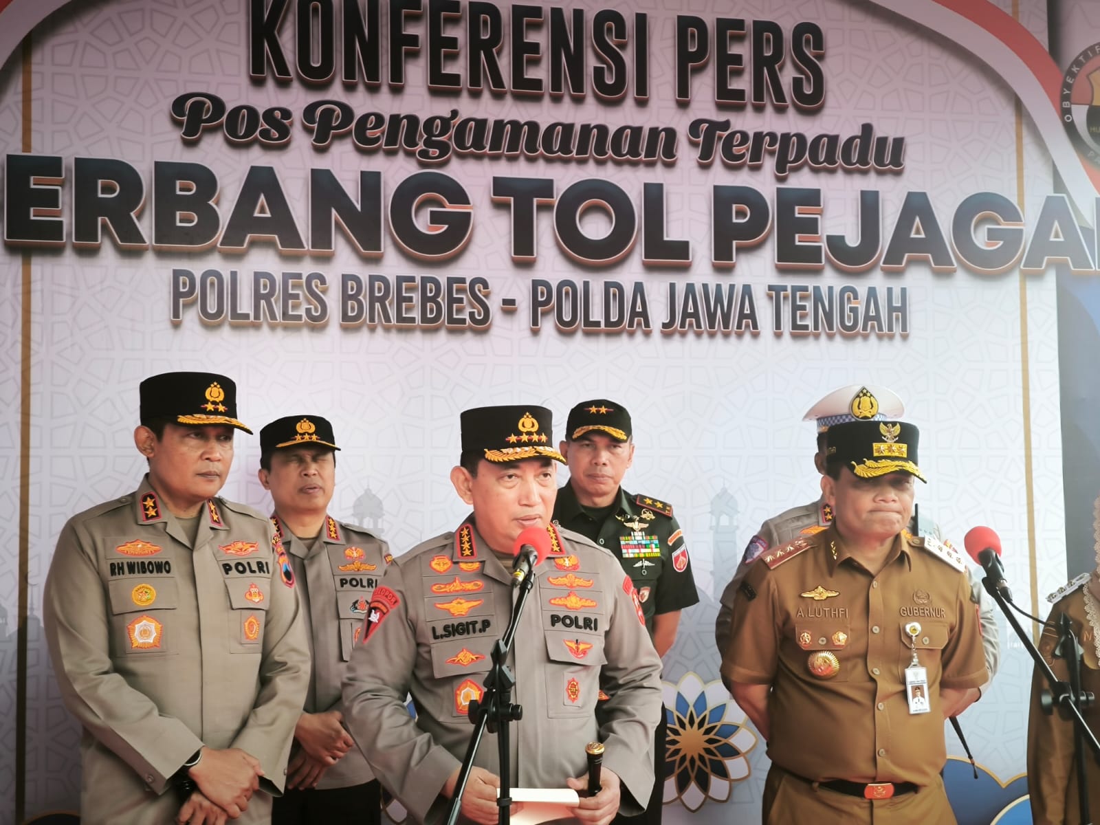 Kapolri Turun ke Posko Terpadu, Pastikan Kesiapan Personel Operasi Ketupat 2025