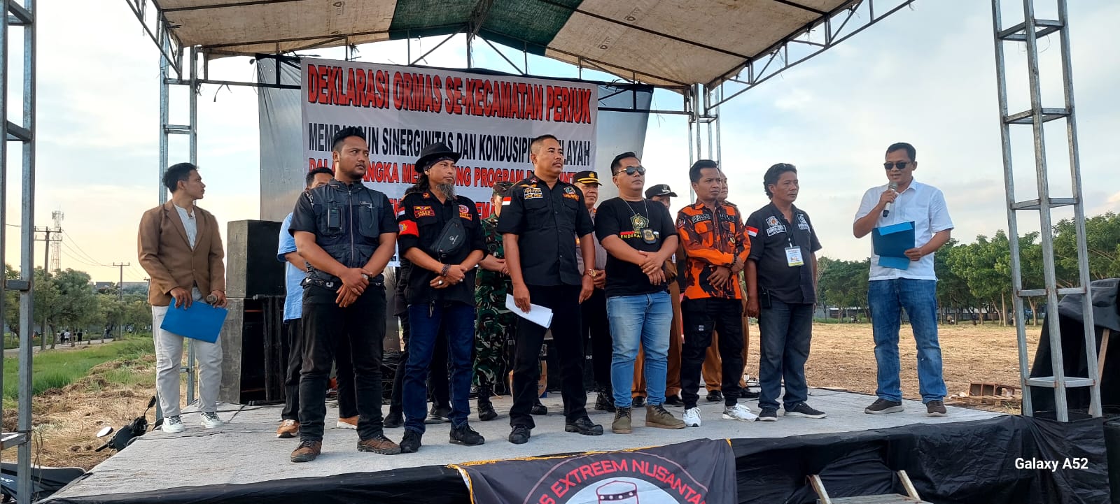 Kapolsek Jatiuwung Hadiri Kegiatan Deklarasi Anti Premanisme Bersama Ormas, TNI Dan Kecamatan Periuk