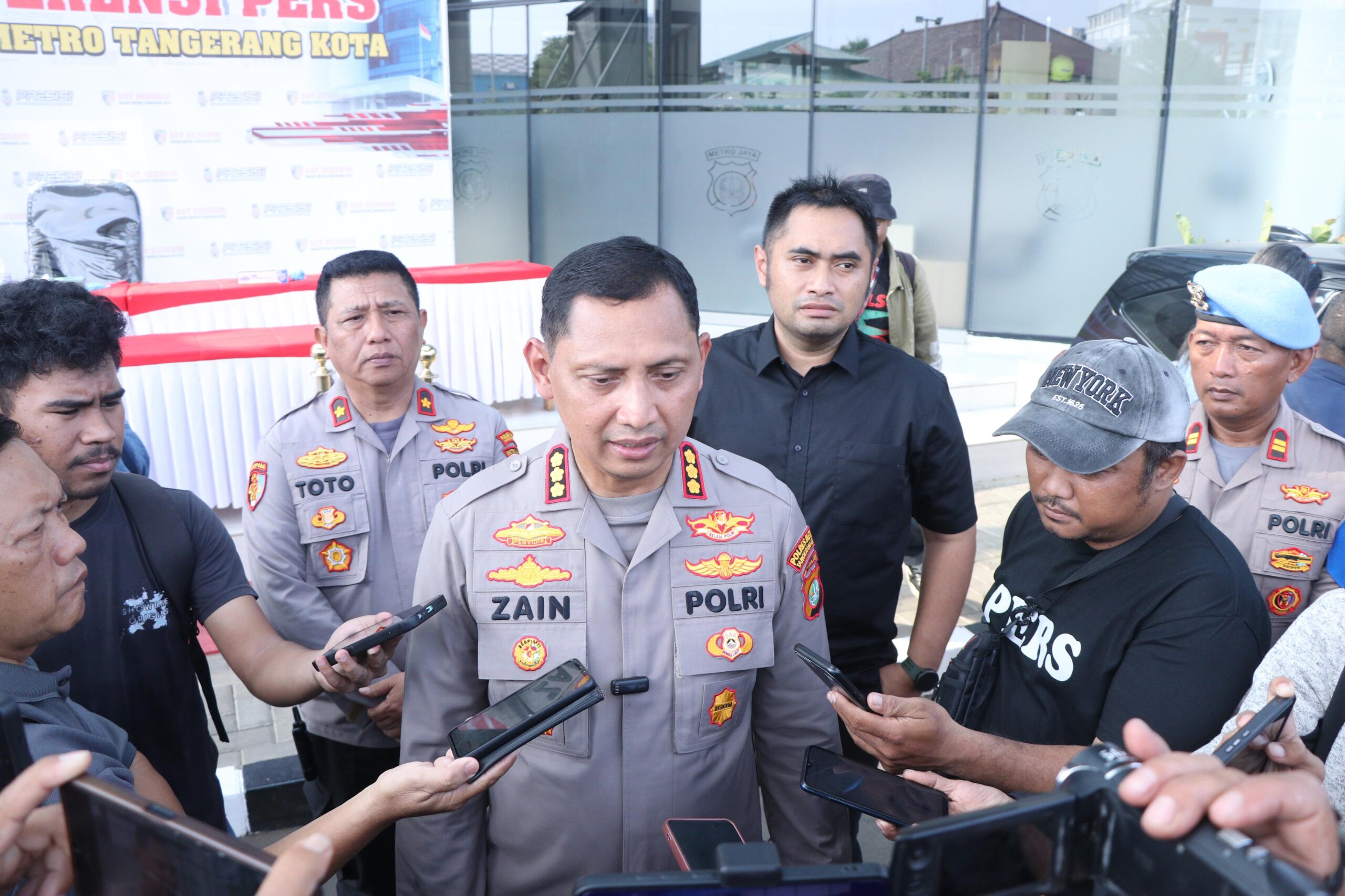 Polisi Bergerak Cepat Tangkap 4 Pelaku Penyerang Warga dengan Sajam Di Pondok Bahar, 6 Diburu