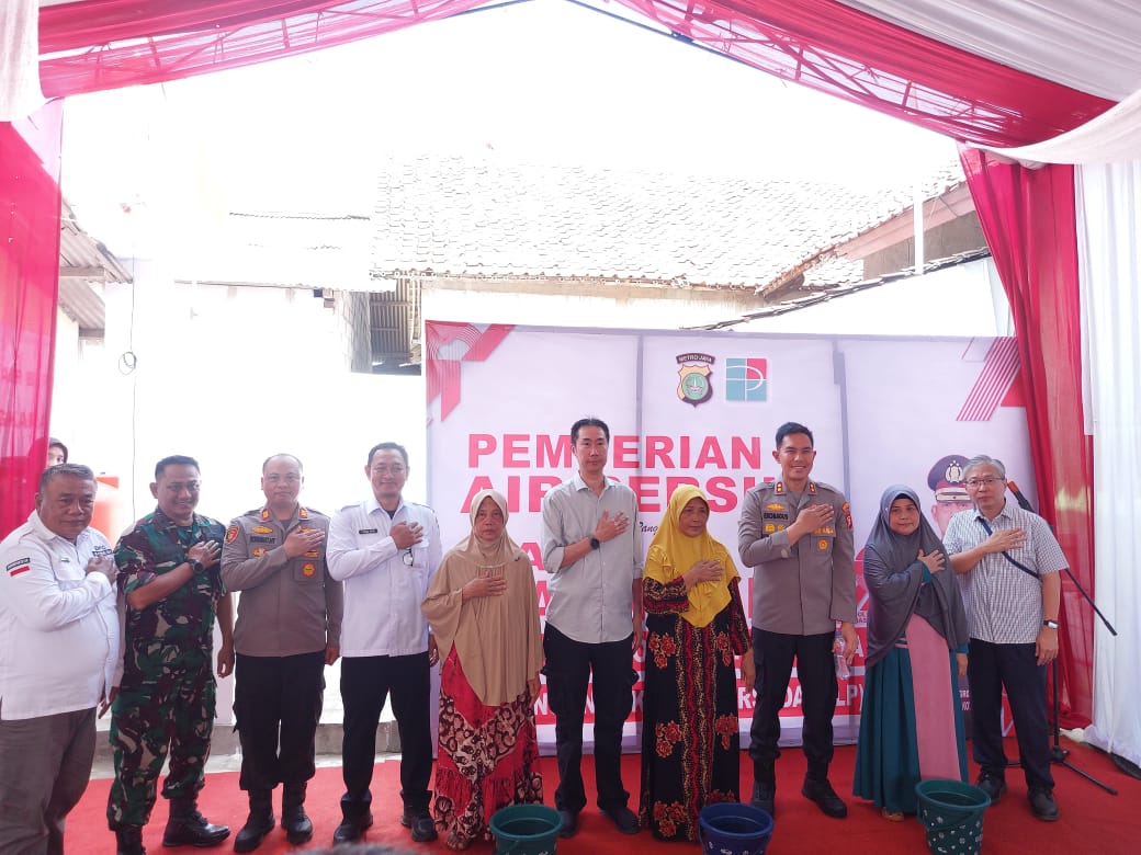 Hari Bhayangkara ke-79, Polres Metro Tangerang Resmikan Sarana Air Bersih Di Desa Bonasari, Pakuhaji