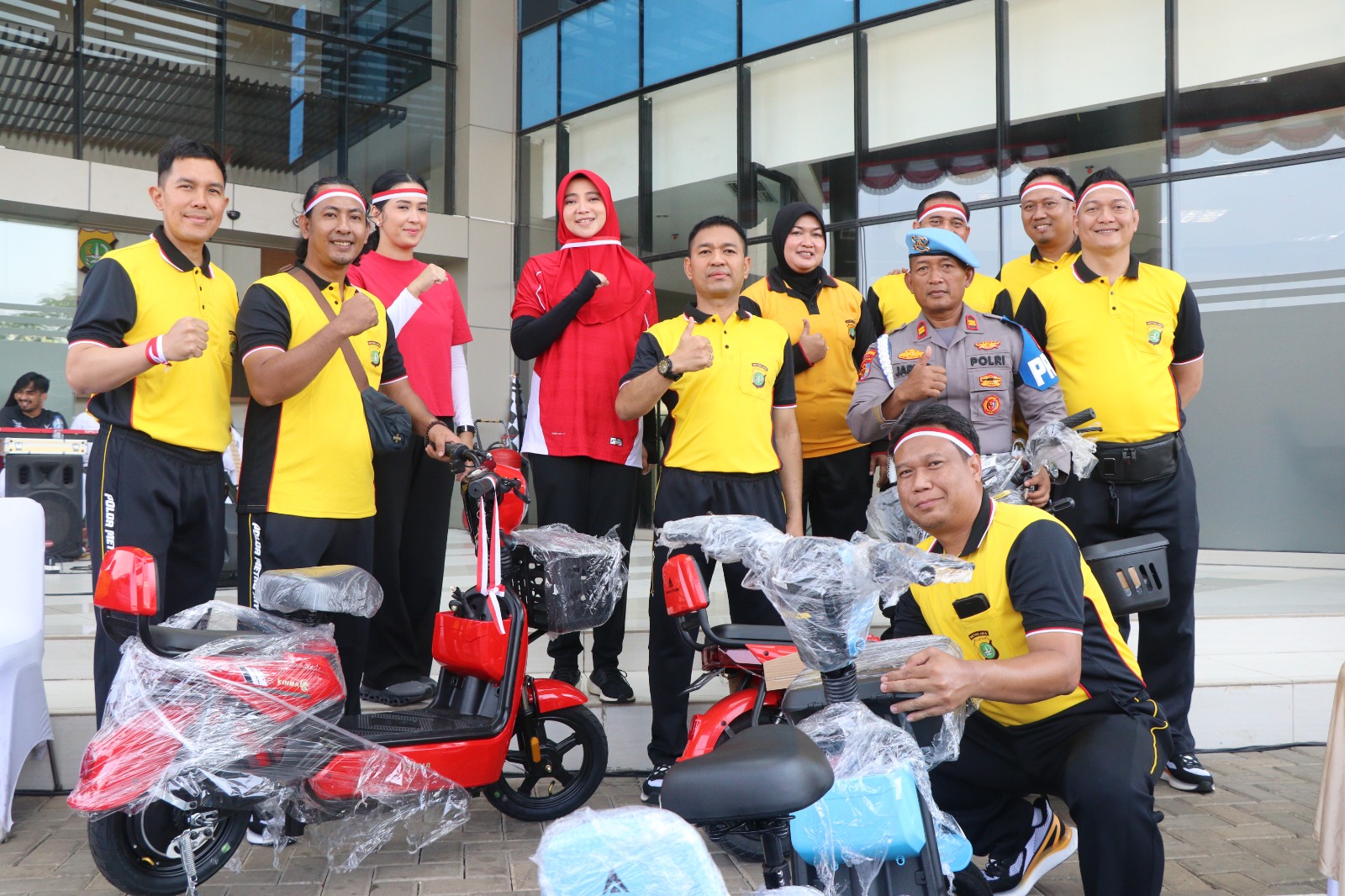 Semarak HUT RI ke-80, Polres Metro Tangerang Kota Gelar Jalan Santai Dan Lomba Meriah