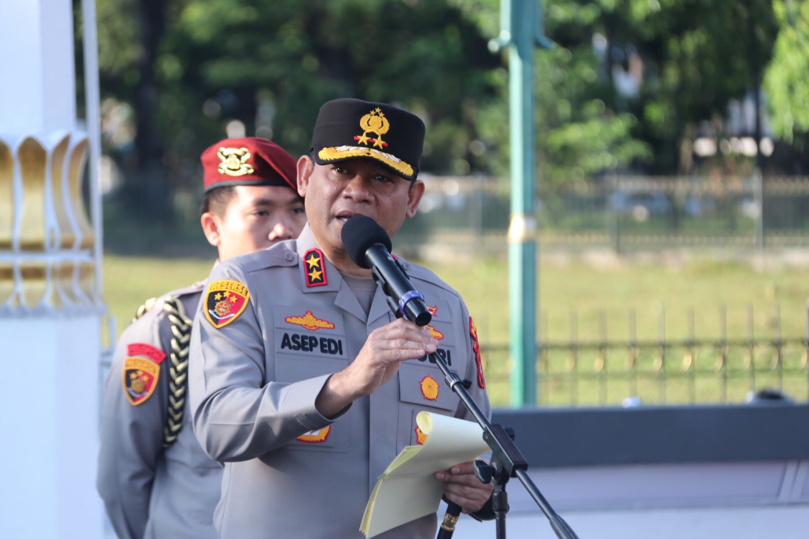 Kapolda Metro Jaya Ingatkan Personel Humanis Kawal Demo Buruh di DPR