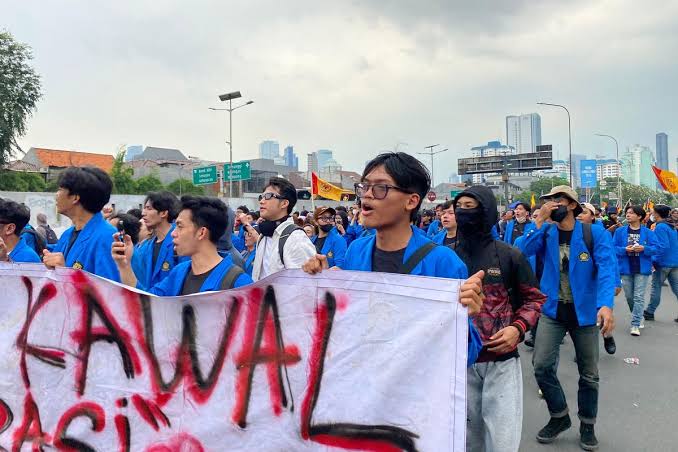 Mahasiswa Datang Usai Massa Buruh Pergi, Polisi Sebut Situasi Kondusif