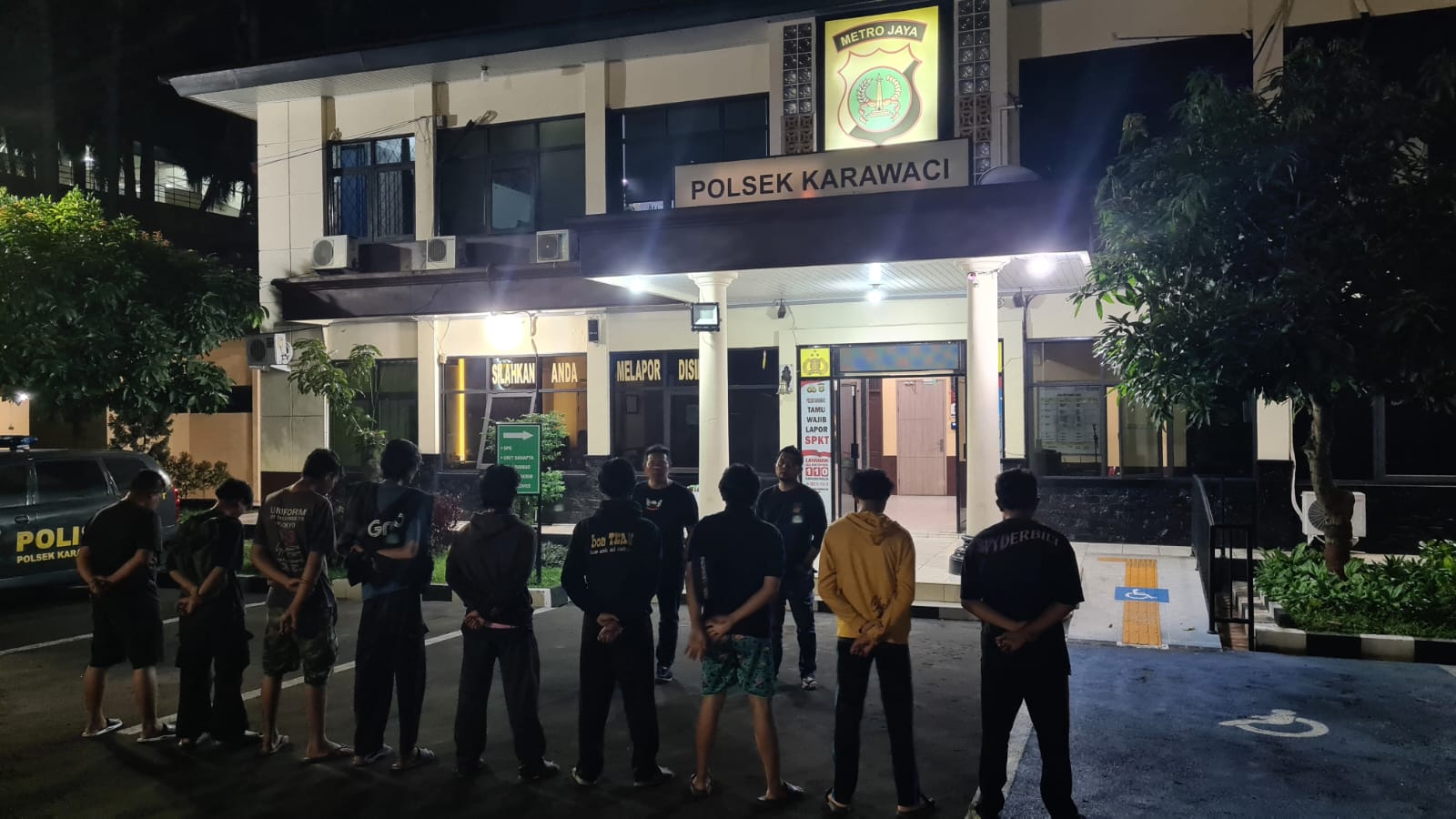 Polsek Karawaci Amankan 9 Remaja Nongkrong Sambil Konsumsi Miras Jenis Ciu