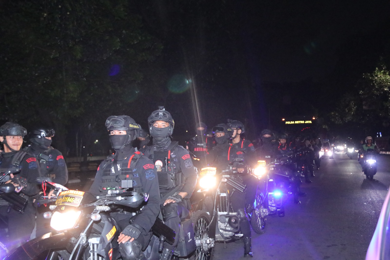 Polda Metro Jaya Gelar Patroli Malam dengan 135 Personel Gabungan