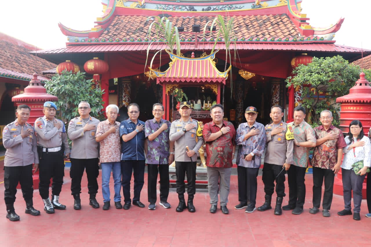 Kapolres Metro Tangerang Kota Lakukan Safari Silaturahmi Ke Vihara Boen Tek Bio