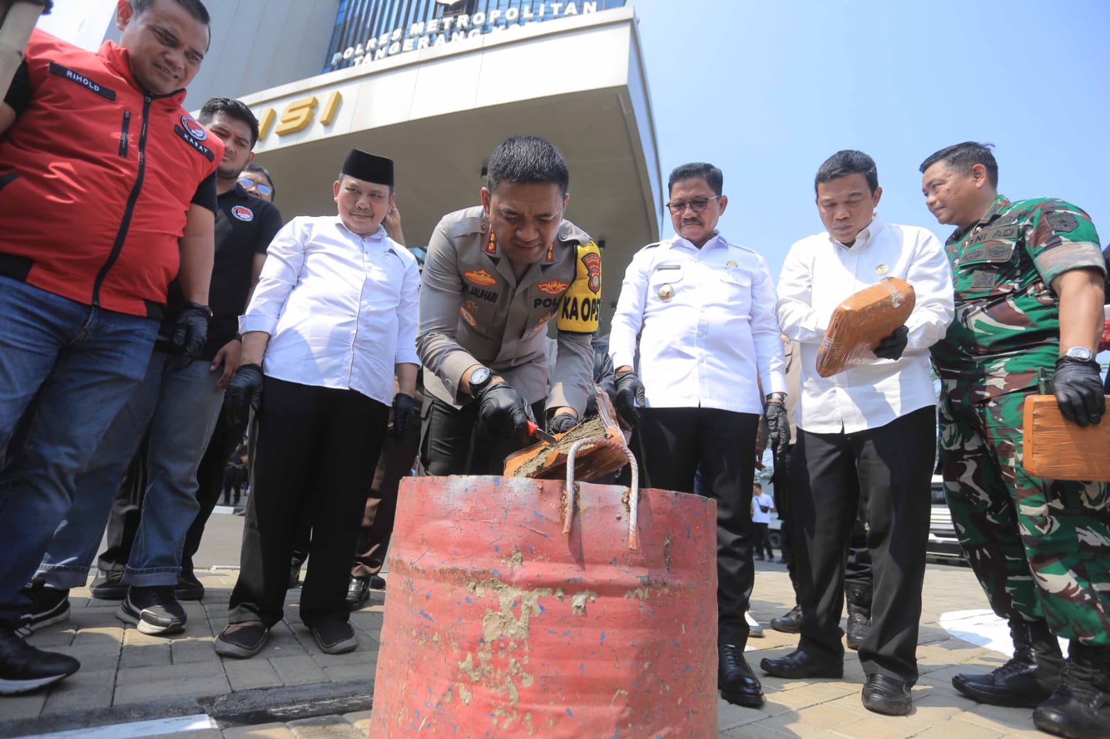 Musnahkan Narkoba Pemerintah  Bersama Polres Metro Tangerang Kota Komitmen Bersama Lindungi Generasi Muda