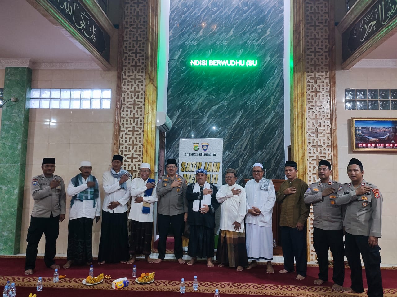 Cooling System, Polisi Ajak Warga Satu Jam Mengaji Bersama di Masjid Al Ikhlas Pamulang