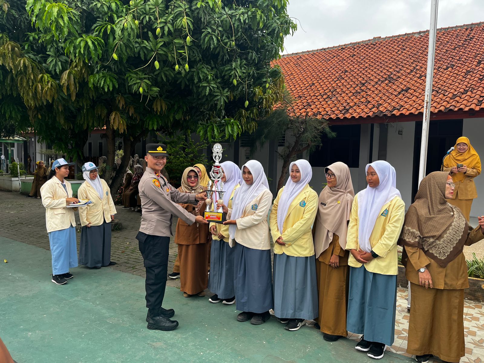 Sentuh Siswa Pelajar, Police Goes To School: Langkah Preemtif Polrestro Bekasi Tekan Tawuran Lewat Himbauan Kamtibmas