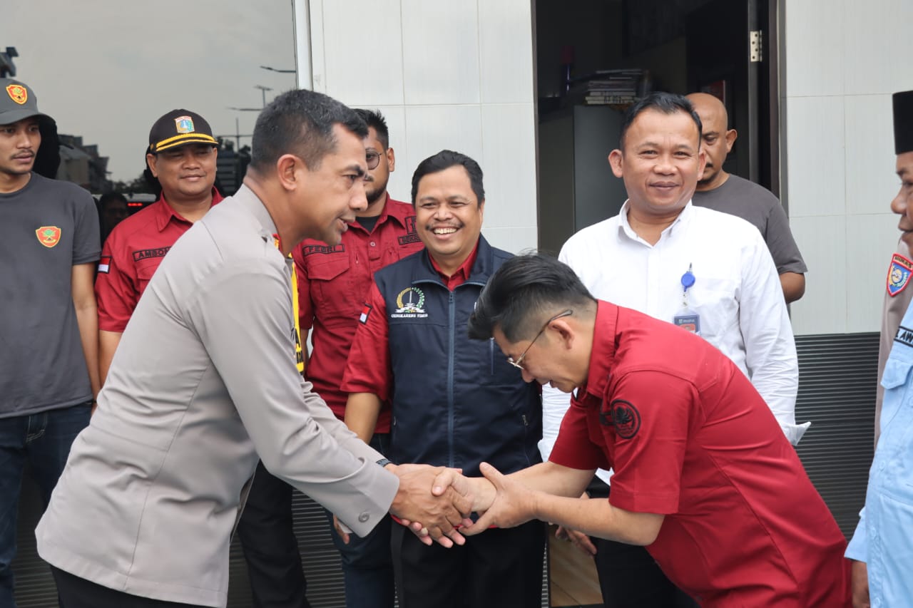 Kapolres Metro Jakarta Barat Kombes Pol Twedi Aditya Bennyahdi Sinergi Polri dan Masyarakat Kunci Kamtibmas