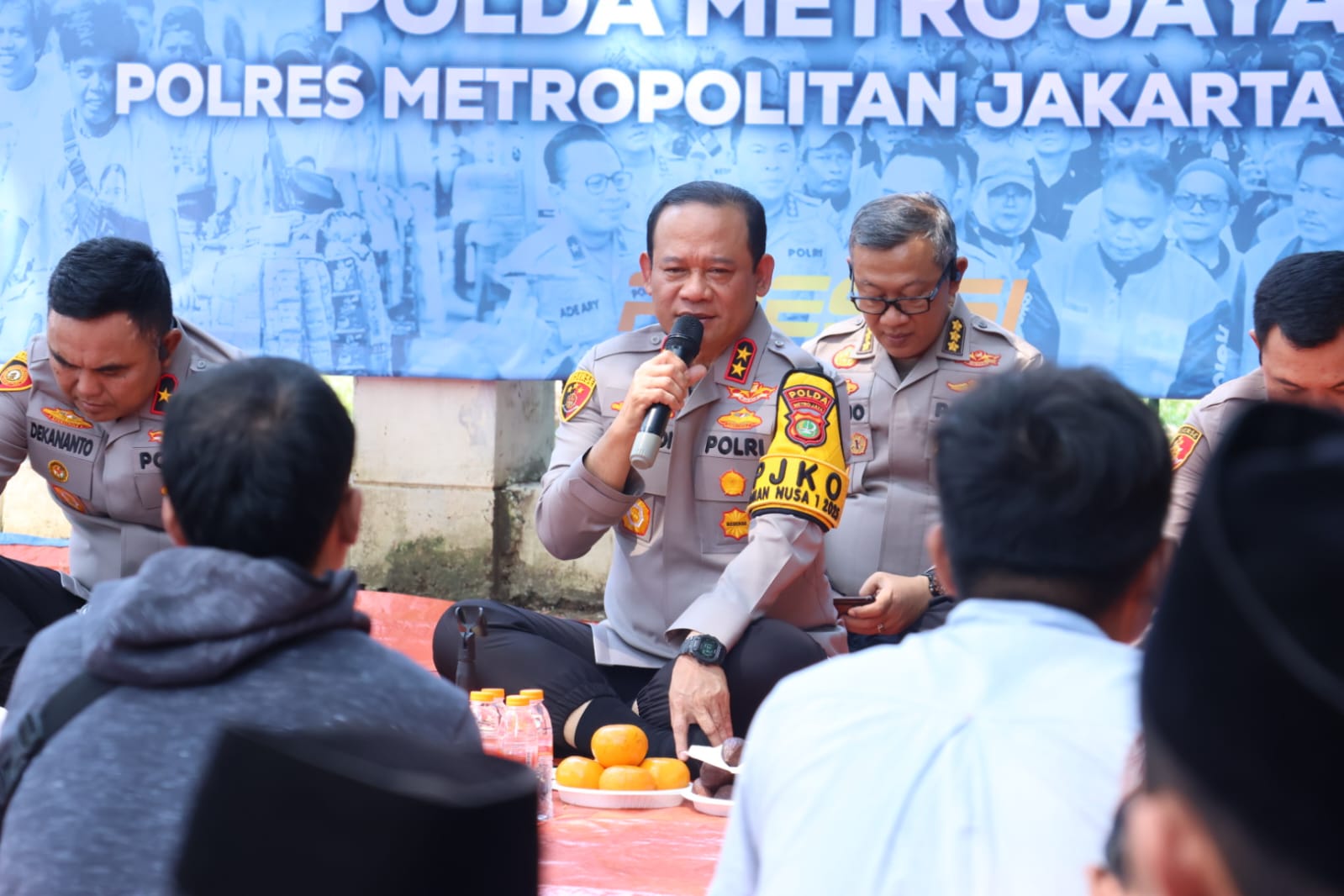 Kapolda Metro Jaya Asep Edi Suheri: Pedagang Kopi Keliling Punya Peran Penting Jaga Jakarta