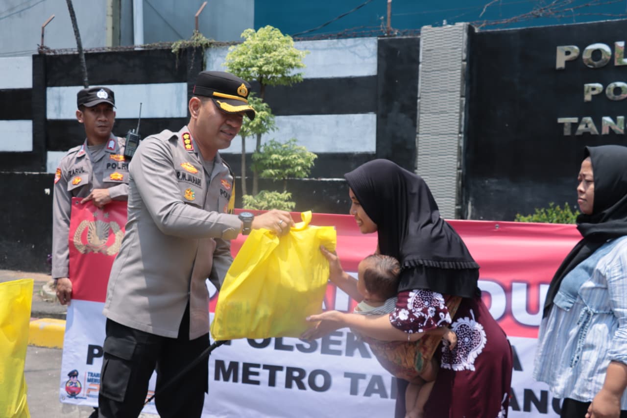 Jum’at Peduli: Polres Metro Tangerang Kota Ajak Masyarakat Jaga Kondusifitas Lewat Kepedulian Sosial