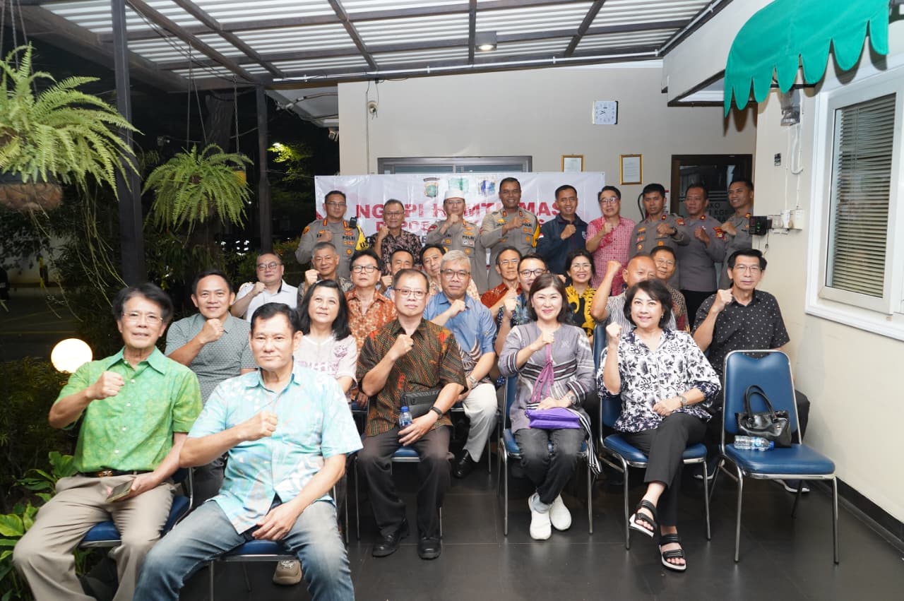 Ngopi Kamtibmas, Polisi Sosialisasi Bahaya Judi Online hingga Narkoba ke Warga Kelapa Gading