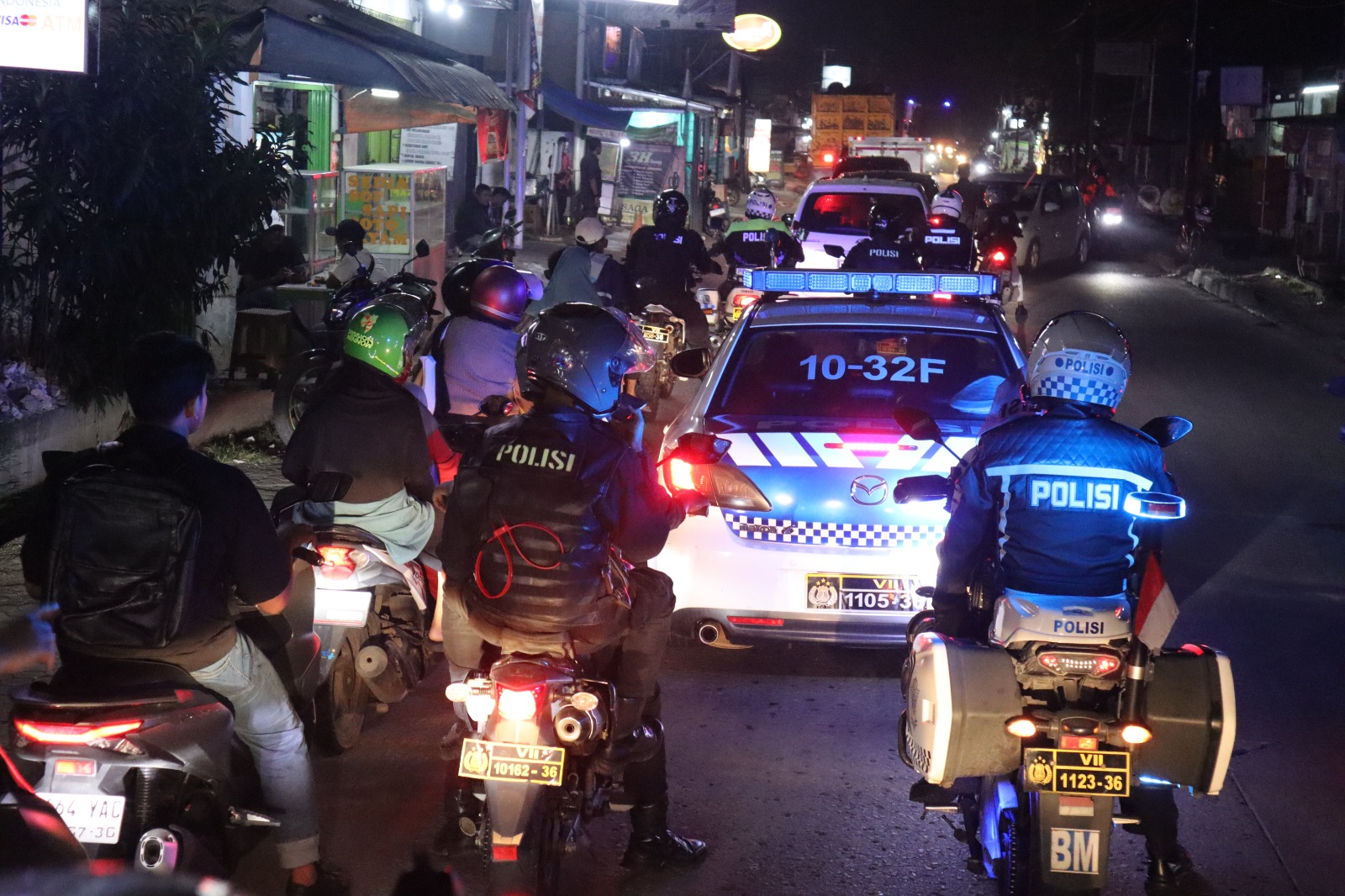 Dipimpin Kapolres, Polres Metro Bekasi Gelar Apel Patroli Skala Besar dan KRYD
