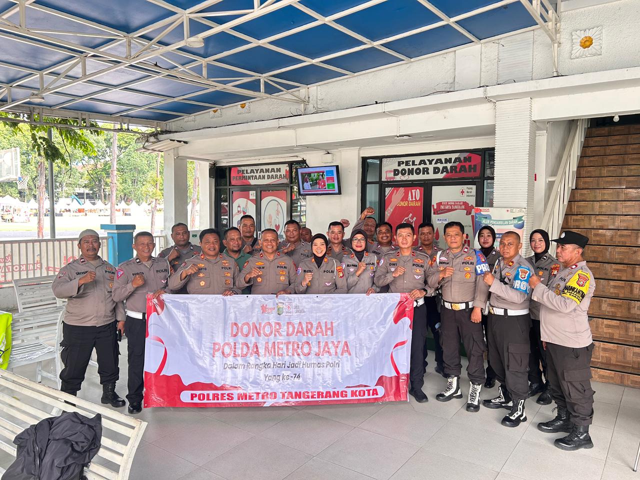 Rayakan Hari Jadi ke-74, Humas Polres Metro Tangerang Kota Tebar Kepedulian Lewat Donor Darah