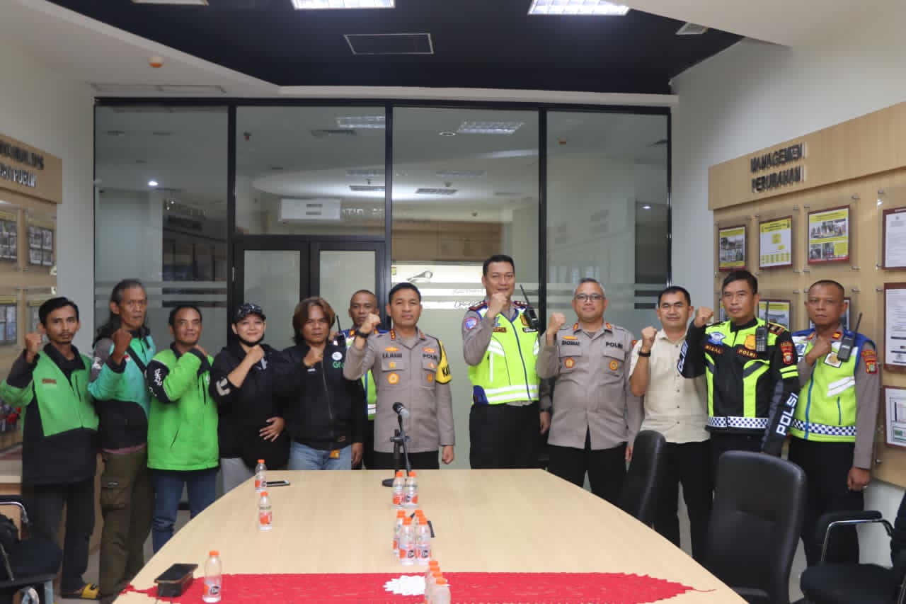Kapolres Metro Tangerang Kota Beri Arahan kepada Komunitas Ojol, Dorong Program “Ojol Mart” Sebagai Mitra Polri.