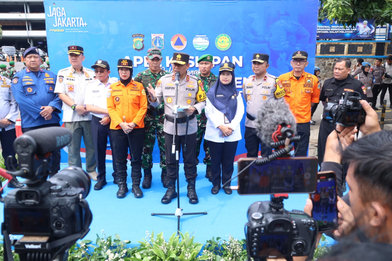 Pimpin Apel Kesiapsiagaan Bencana, Kapolda Metro Jaya: Personel Harus Tanggap, Cepat, Responsif, Dan Humanis