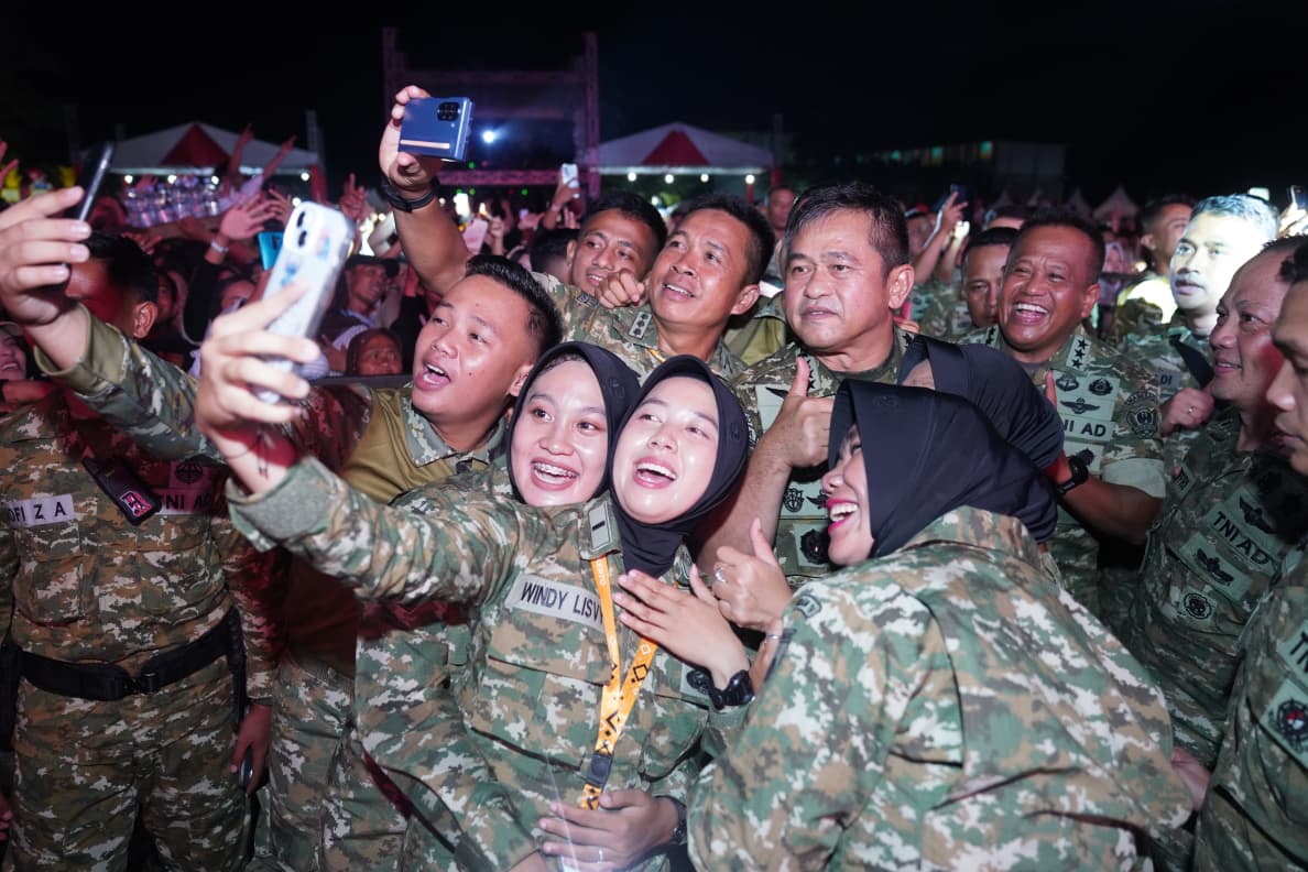 Pesta Rakyat Rawalo, Momen Kasad Berbaur dengan Masyarakat