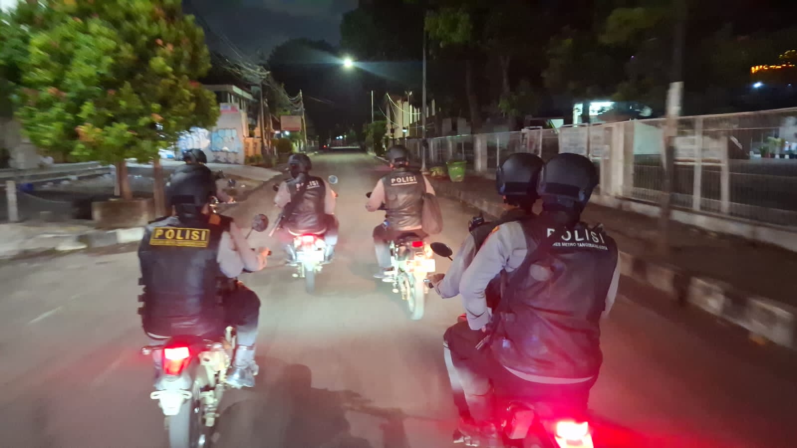 Patroli Presisi Polres Metro Tangerang Kota Sisir Keheningan Malam Ciptakan Rasa Aman