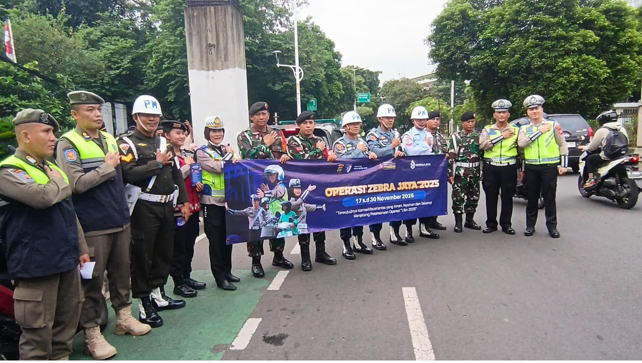 Polda Metro Jaya Gelar Apel Pagi Zebra Jaya 2025, Kedepankan pendekatan edukatif kepada masyarkat