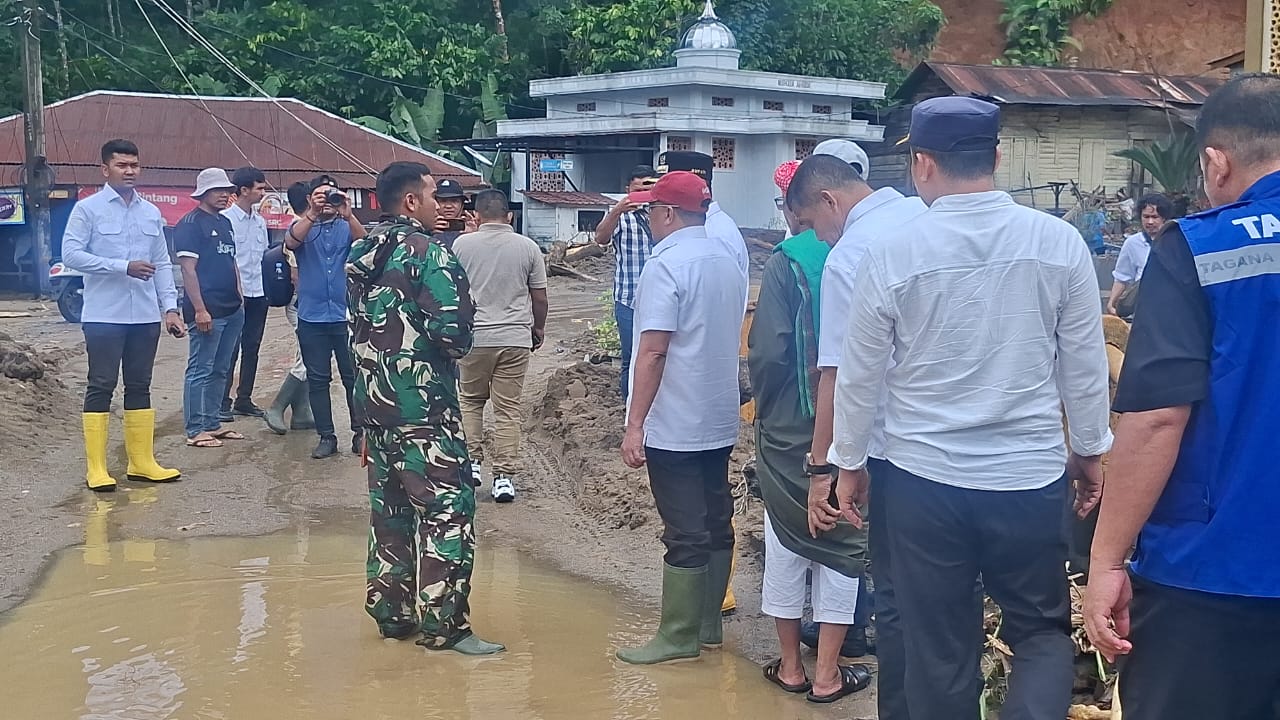 TNI AD Perkuat Penanganan Banjir, Longsor, dan Putusnya Jembatan di Tapanuli Tengah