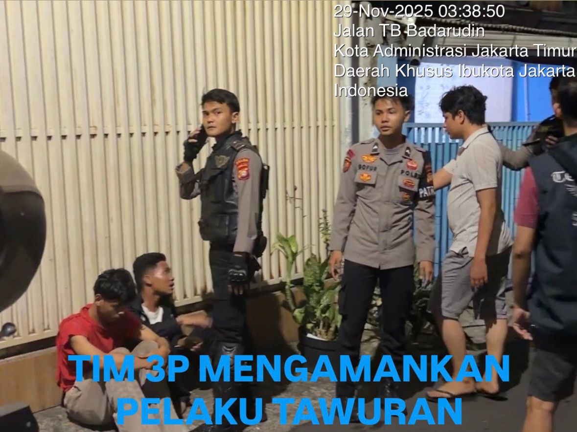Patroli Jaga Jakarta Perintis Presisi Polda Metro Jaya Amankan 17 Pelaku Tawuran dan Antisipasi 3C Serta Balap Liar