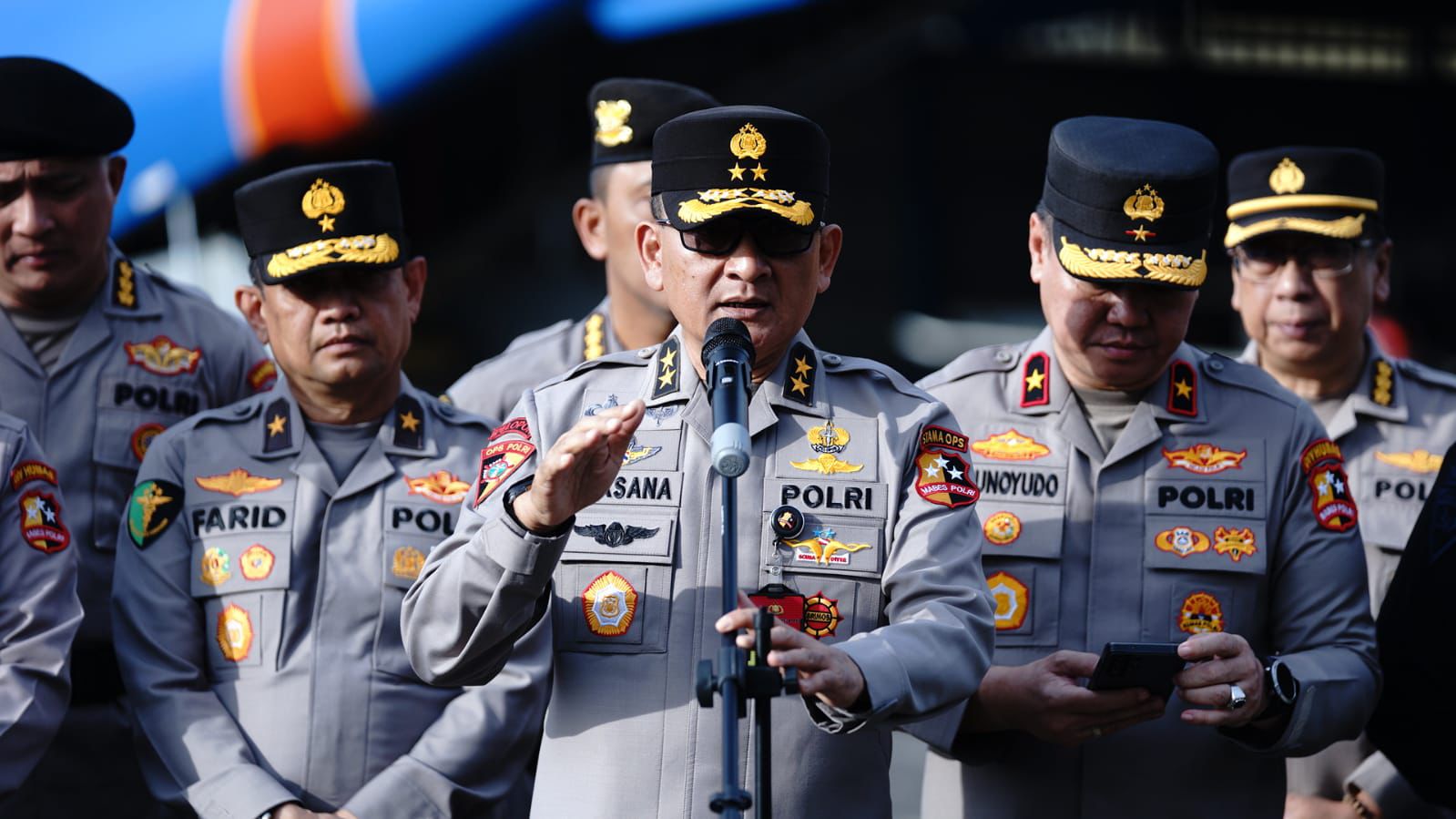 Polri Dorong Bantuan Logistik ke Aceh, Sumut, dan Sumbar dari Pondok Cabe