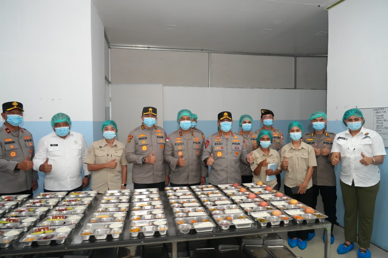 WAKAPOLRI TINJAU SPPG DI NTT, POLRI SIAP BANGUN 98 SPPG BARU DI WILAYAH 3T