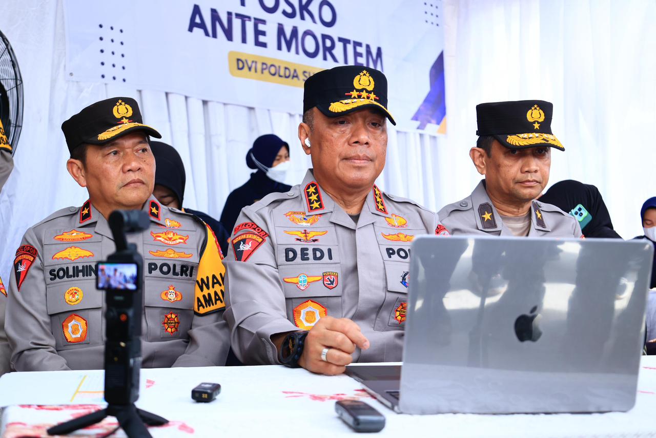 Wakapolri Tinjau Posko Antemortem DVI di Sumatera Barat, Pastikan Proses Identifikasi Korban Berjalan Optimal