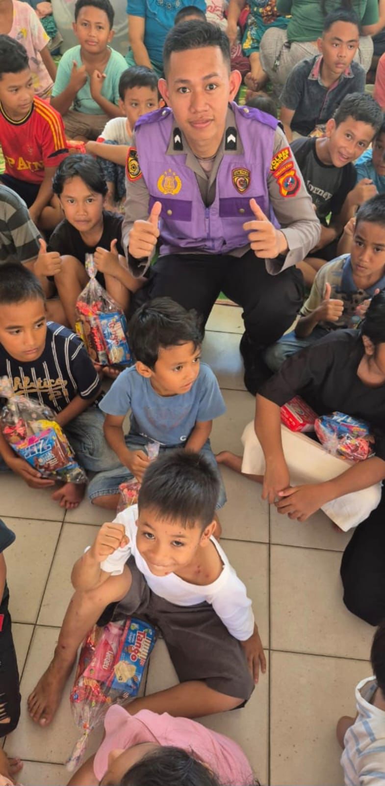 Tim Trauma Healing Polri Beri Dukungan Psikososial bagi Korban Banjir di Aceh Tamiang