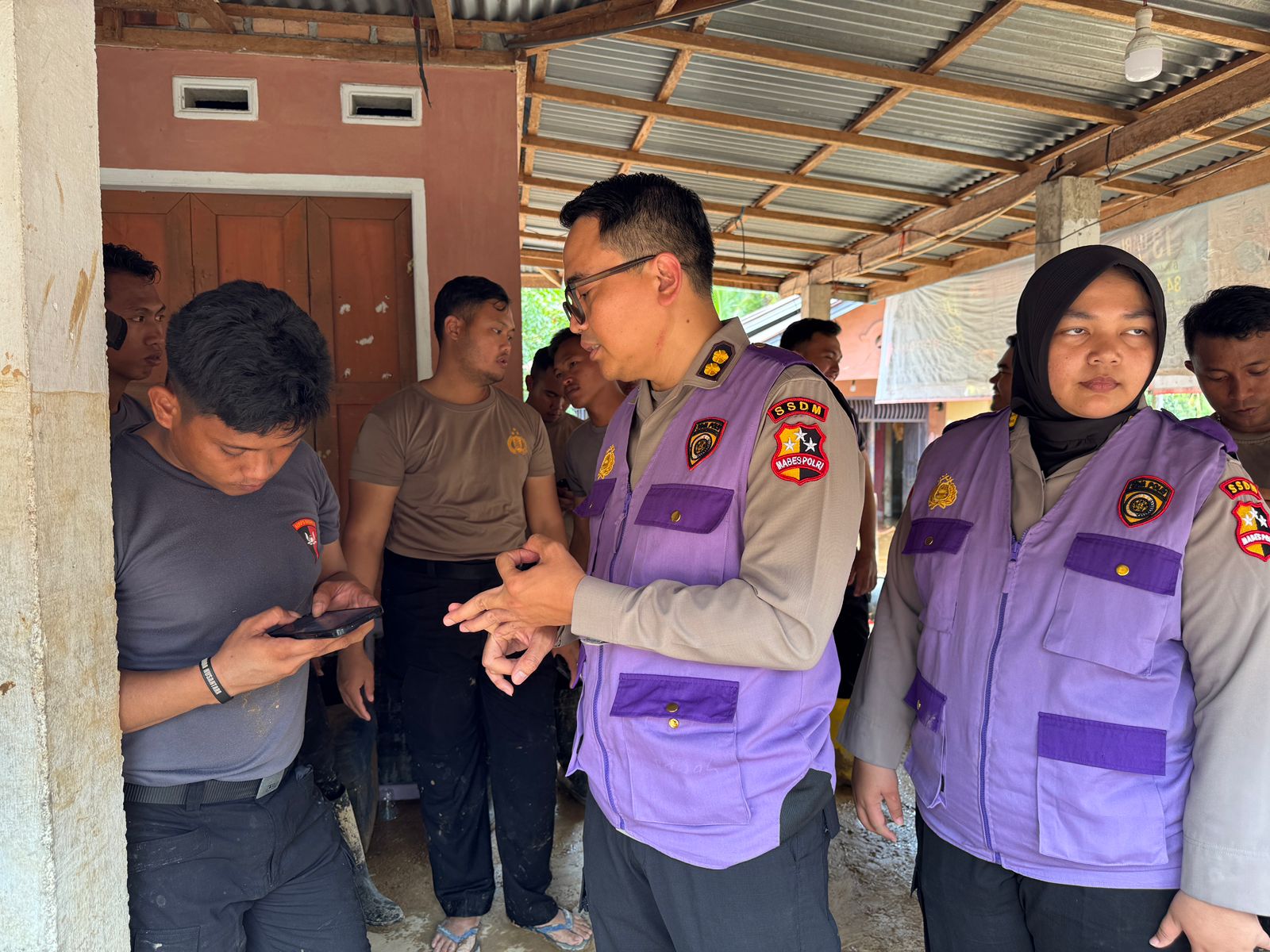 Polri Berikan Pendampingan Psikologis bagi Penyintas dan Personel di Sumbar