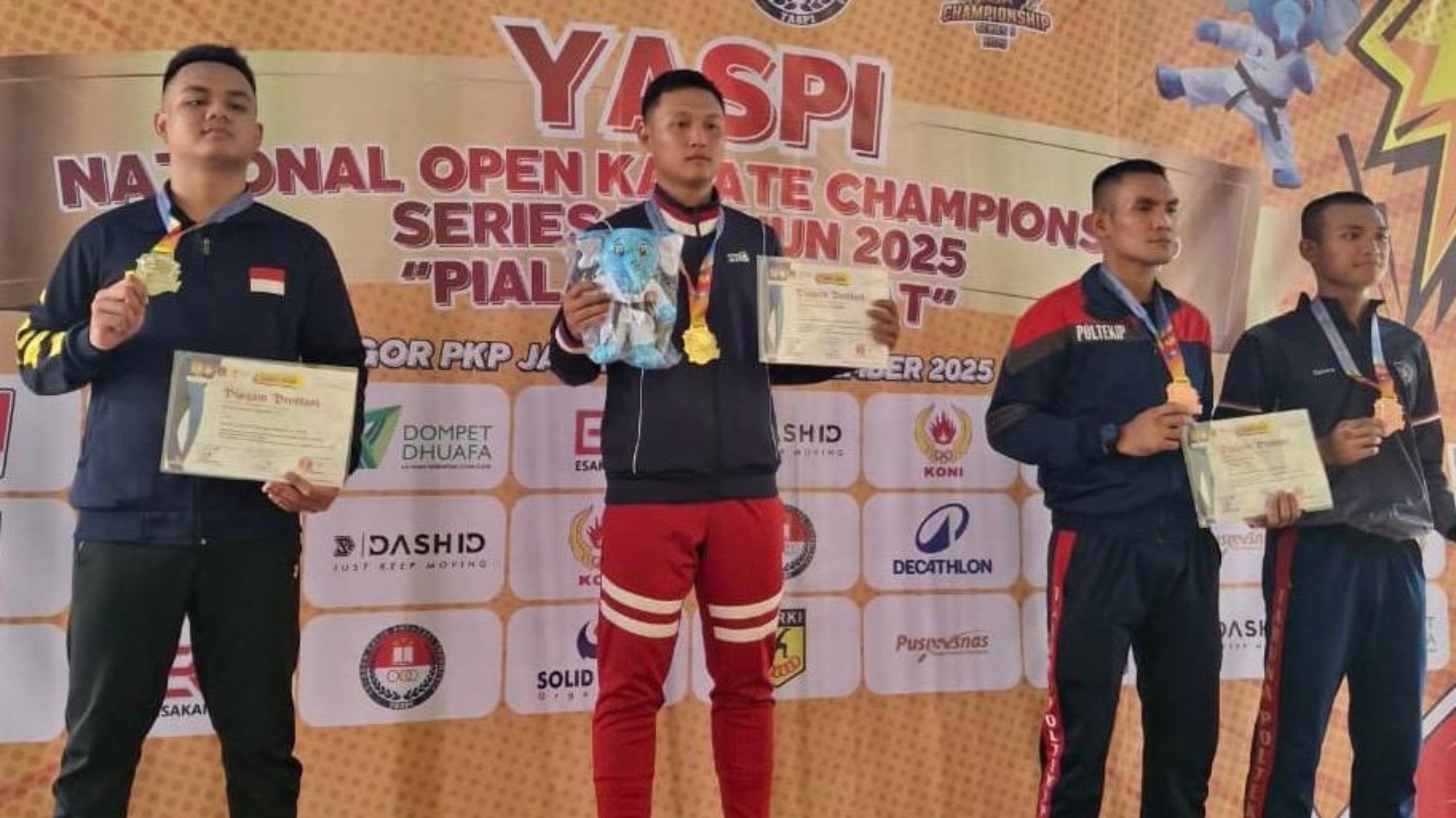 Personel Brimob Polda Metro Jaya Raih Emas dan Perak di Kejuaraan Karate YASPI Series 3 Tahun 2025