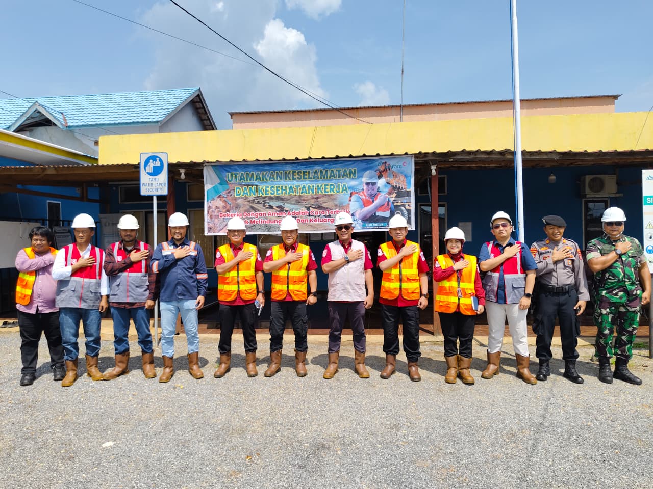 Tim Bintek Baharkam Polri Laksanakan Observasi Lapangan Implementasi Sistem Manajemen Pengamanan (SMP) di PT Antam Tbk UBPN Konawe Utara