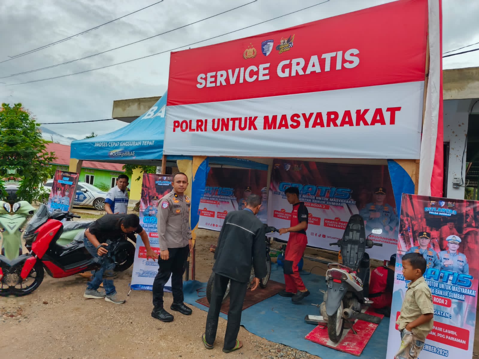 Ringankan Beban Warga, Polri Hadirkan Layanan Servis Kendaraan Gratis Di Padang Pariaman