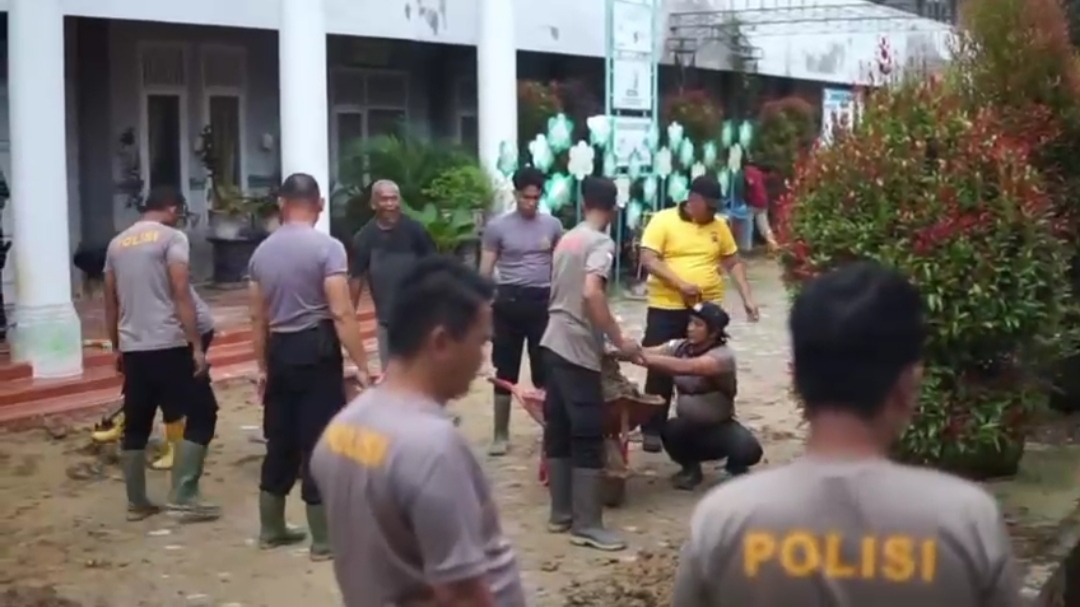Komitmen Pemulihan Pascabencana, Polri Pastikan SMPN 2 Langsa Siap Digunakan Kembali