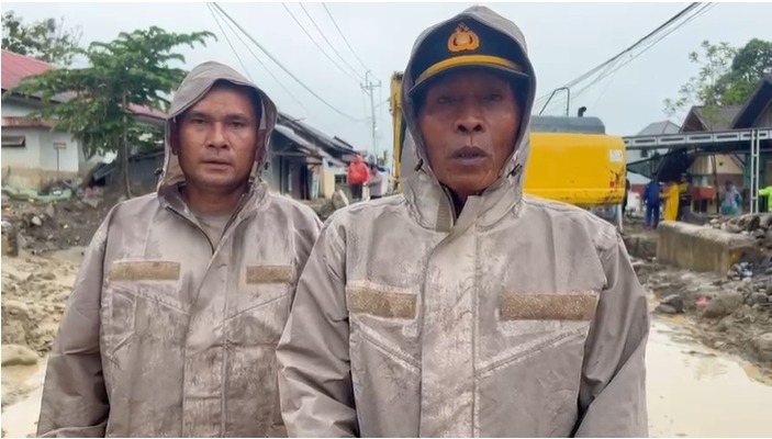 Hujan Lebat Picu Longsor di Agam, Polsek Tanjung Raya Siaga di Lokasi Bencana