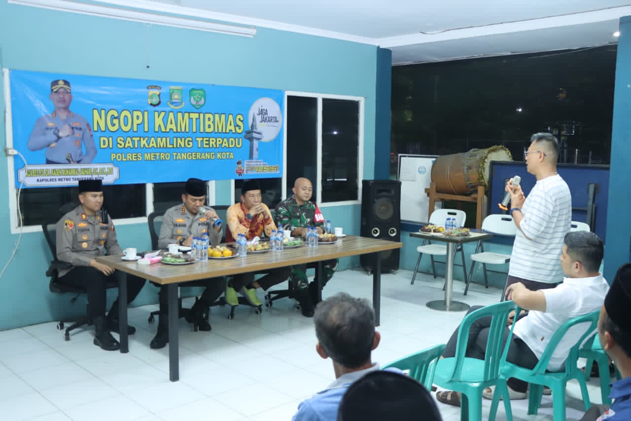Ngopi Kamtibmas di Cipondoh, Kapolres Metro Tangerang Kota Ajak Warga Bersama Cegah Tawuran Dan Narkoba