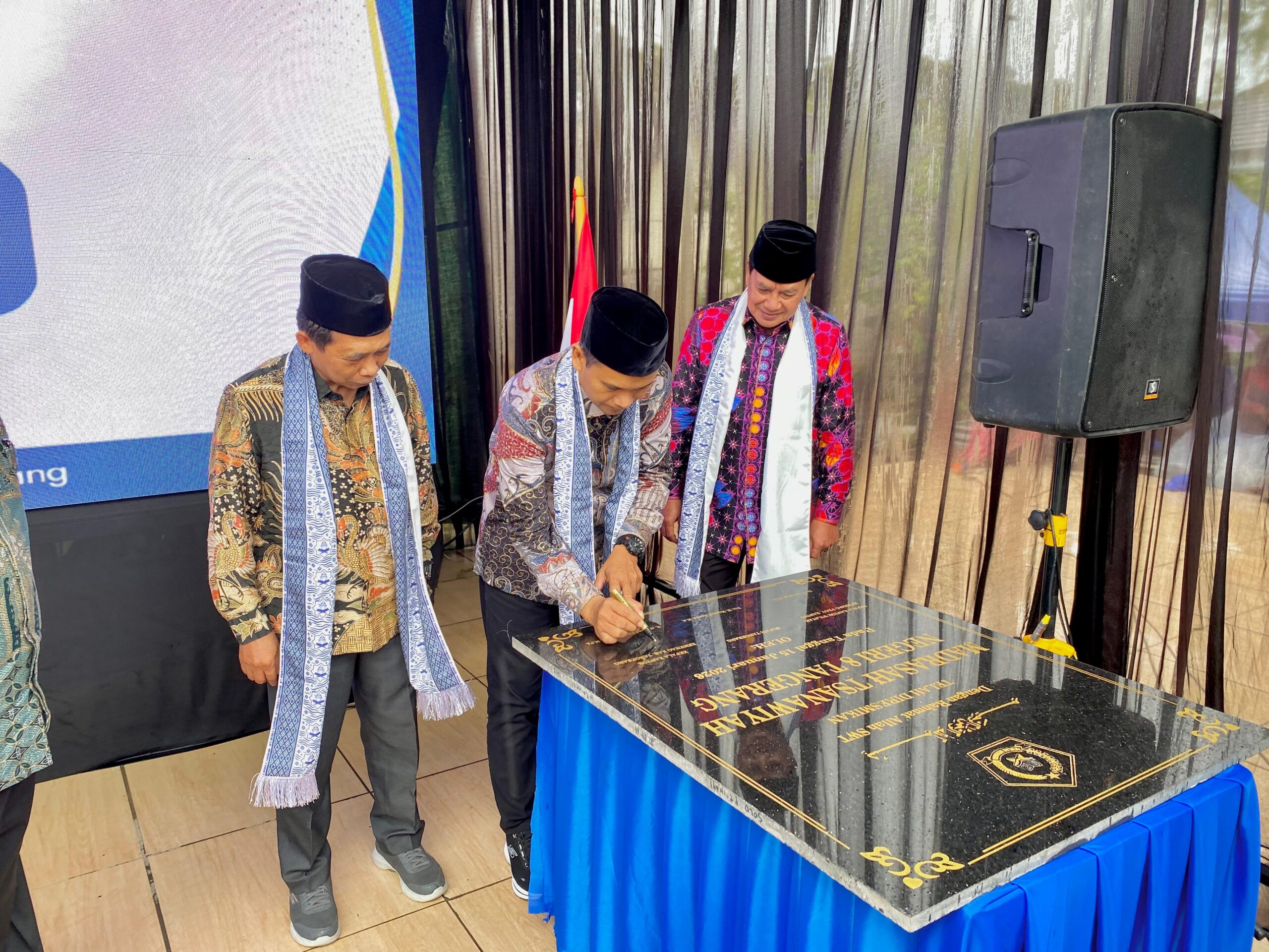 Kakanwil Kamenag Provinsi Banten Resmikan MTsN 8 Tangerang