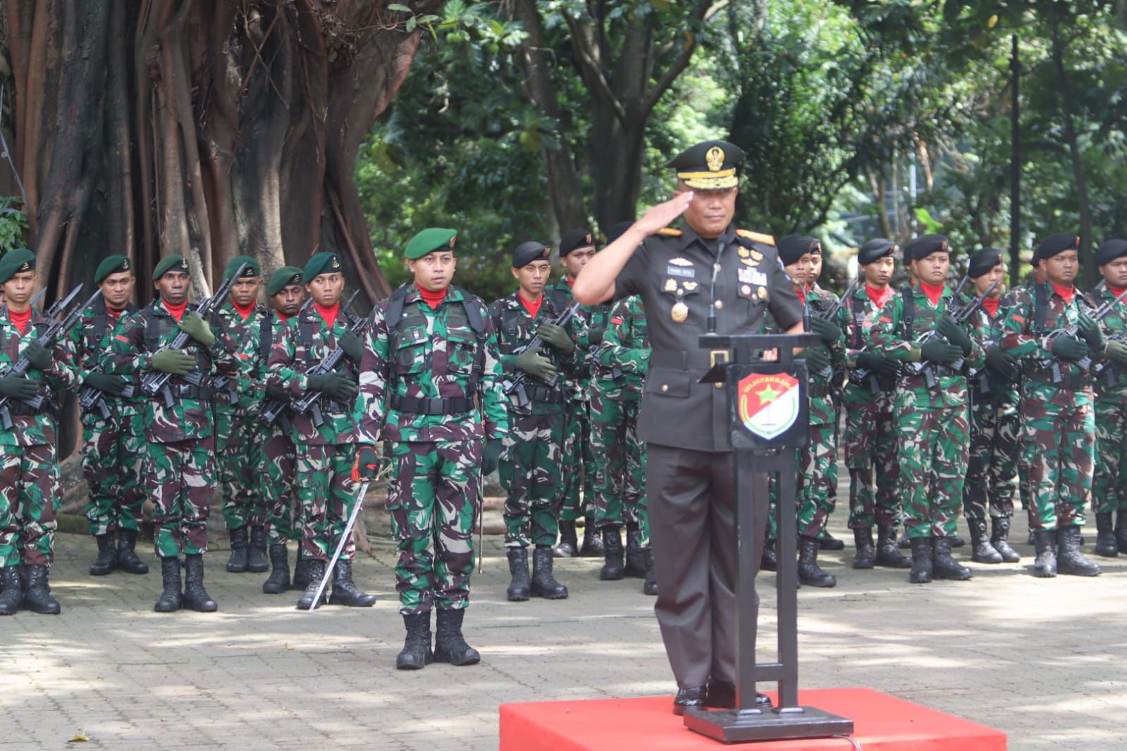 Peringati Hari Bakti Taruna, Korem 052/Wkr Gelar Ziarah dan Baksos di TMP Taruna
