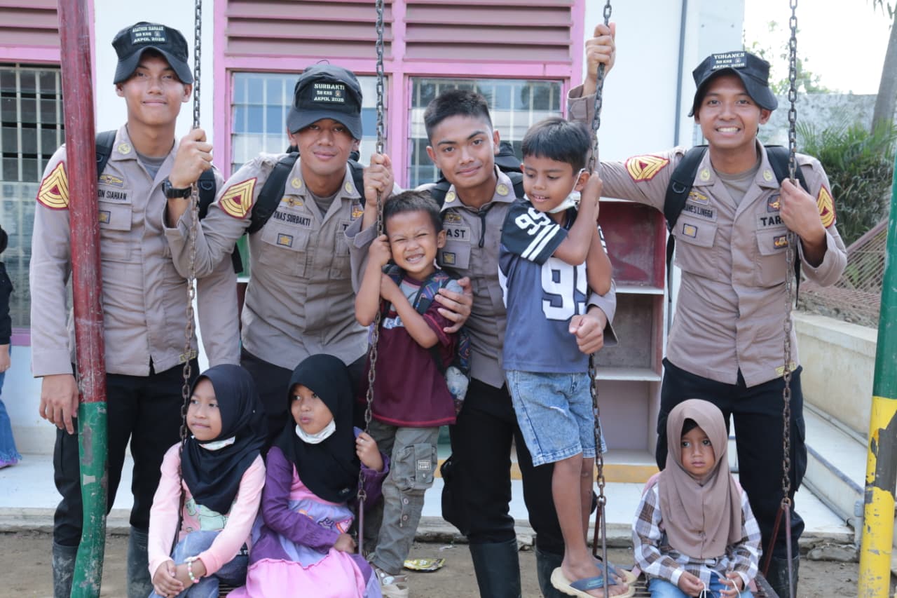 Bedah Sekolah, Kepsek: bersyukur Kepedulian Taruna Akpol