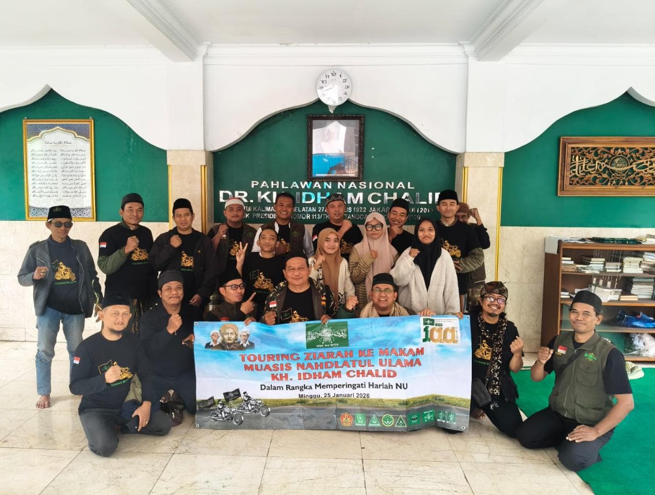 Songsong Harlah NU, Pengurus MWCNU Setu Touring Ziarah ke Muassis Nahdatul Ulama