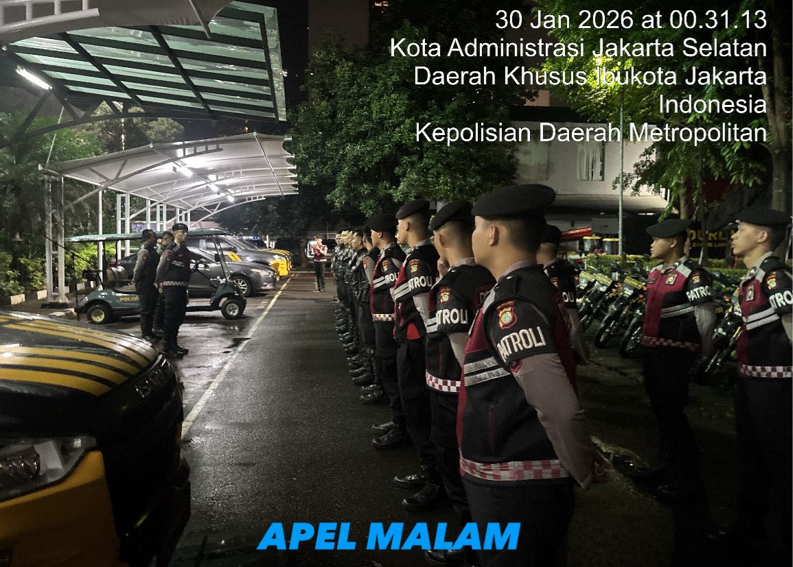 Patroli Jaga Jakarta Perintis Presisi Polda Metro Jaya Amankan Tiga Pelaku Tawuran dan Enam Senjata Tajam