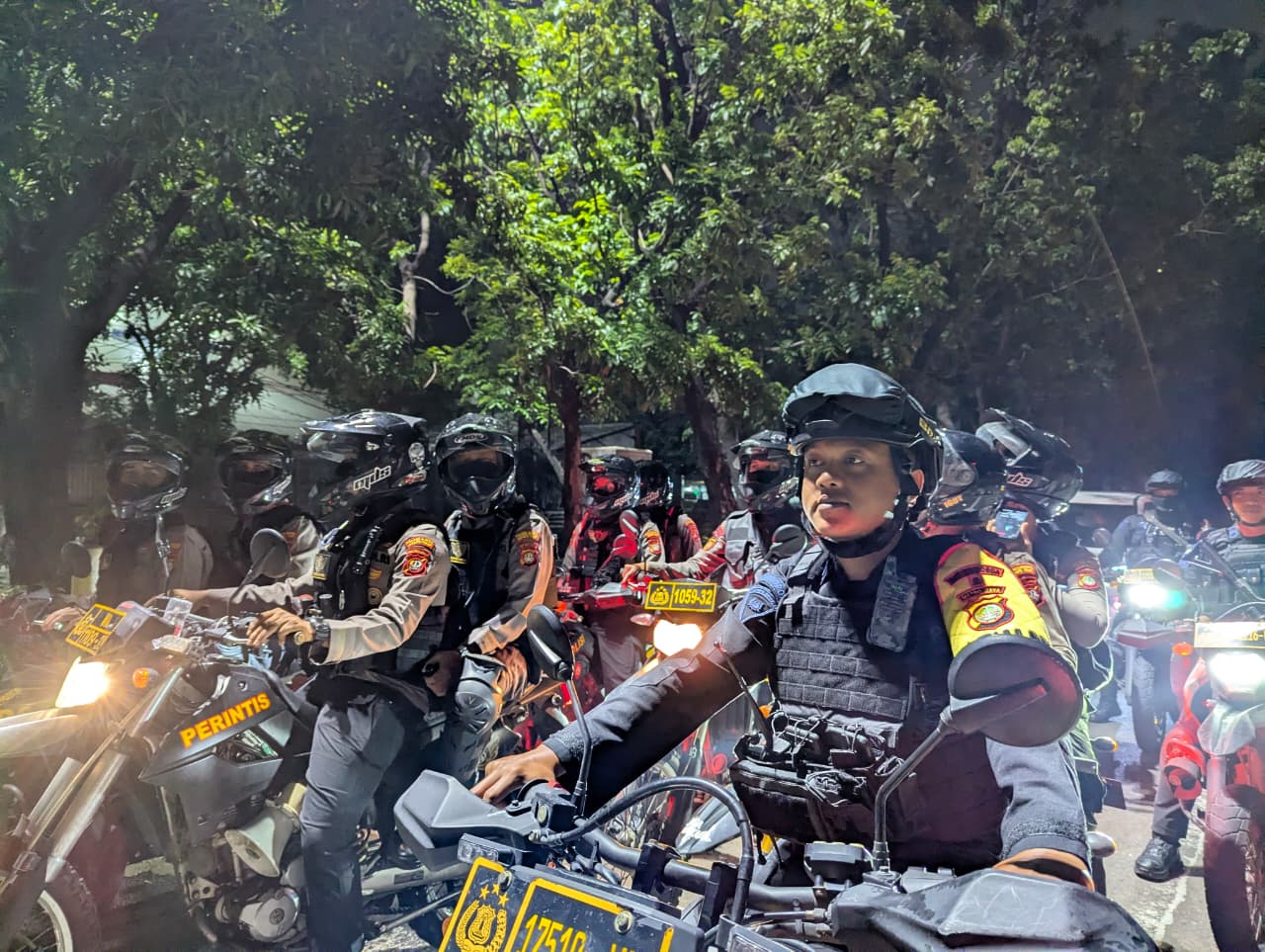 Operasi Pekat Jaya 2026, Brimob –Samapta Gagalkan Balap Liar dan Tawuran di Jaktim