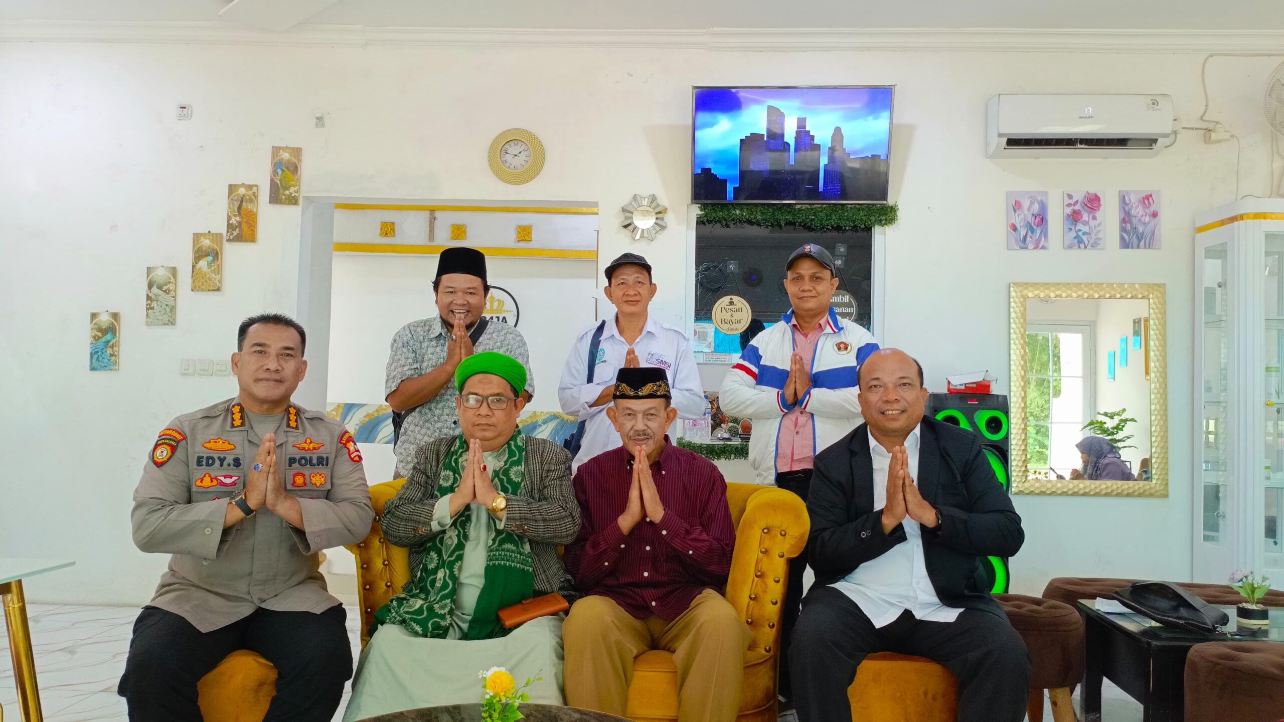 Sultan Banten ke-18 Terpikat Kelezatan Rabeg Cafe Raja Kasemen di Sela Pembahasan HPN 2026